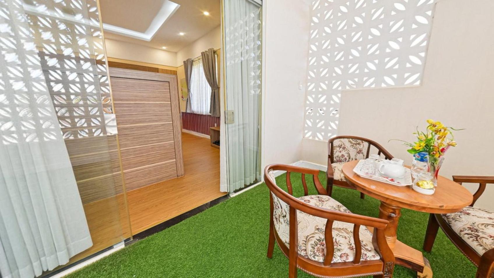 Sao Vang Hotel Bao Loc Exterior photo